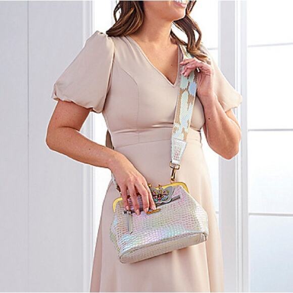 Sharif Leather Kiss Lock Convertible Crossbody Bah - Picture 4 of 13